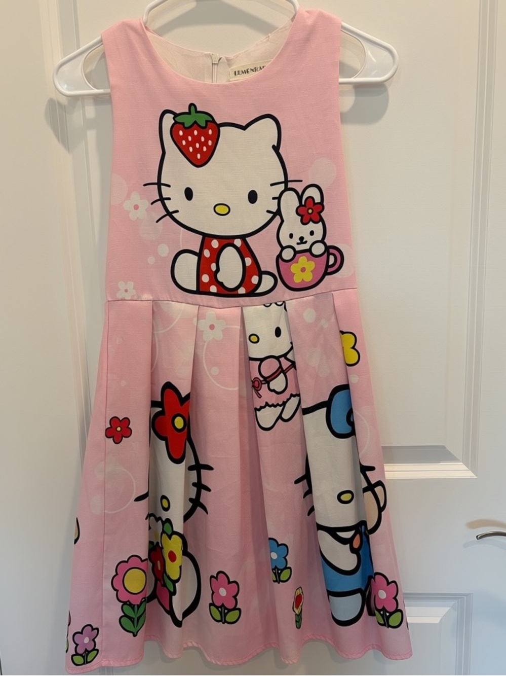 Hello Kitty Dress - Picture 2 of 7